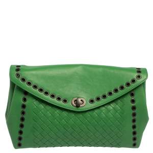 Pre Owned Bottega Veneta Green Intrecciato Leather Grommet Flap Clutch