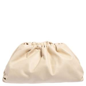 Pre Owned Bottega Veneta Cream Leather The Pouch Clutch
