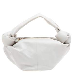 حقيبة كلتش بوتيغا فينيتا جلد أبيض عقدة مزدوجة