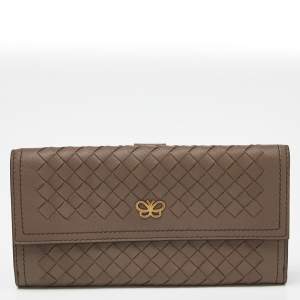 Pre Owned Bottega Veneta Beige Intrecciato Leather Flap Continental Wallet
