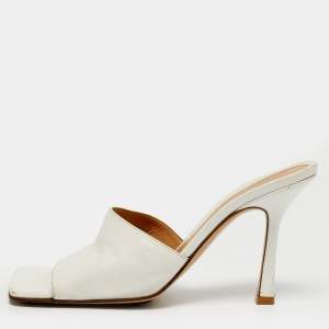 مملوكة مسبقًا Bottega Veneta Lido Size 36.5 White Leather Slide Sandals