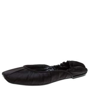 Pre Owned Bottega Veneta Black Pleated Satin Scrunch Ballet Flats Size 39.5