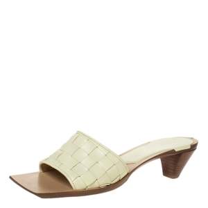 Pre Owned Bottega Veneta Cream Intrecciato Leather Square Toe Slide Sandals Size 37