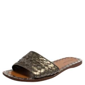 Pre Owned Bottega Veneta Metallic Grey Intrecciato Leather Flat Sandals Size 38
