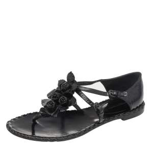 Pre Owned Bottega Veneta Black Patent Leather Flower Cutout Flat Sandals Size 38.5