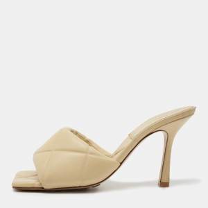 Pre Owned Bottega Veneta Cream Quilted Leather Slide Sandals Size 37.5