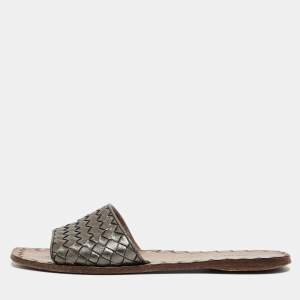Pre Owned Bottega Veneta Metallic Grey Intrecciato Leather Flat Slides Size 38.5