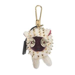 مملوكة مسبقًا Burberry Cream Cashmere Studded Wendy Sheep Key Ring / Bag Charm