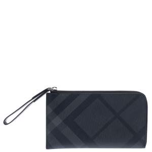 مملوكة مسبقًا محفظة بربري نولان كانفاس كاروهات فحمي بسحاب محيط وحمالة معصم