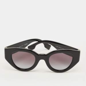 مملوكة مسبقًا نظارة شمسية بربري ب 4390 بي سوداء بتدرج عين القطة