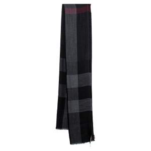 مملوكة مسبقًا Burberry Black Check Pattern Cashmere Scarf