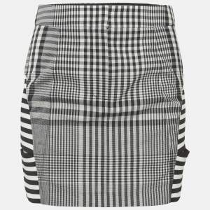 مملوكة مسبقًا Burberry Monochrome Check and Stripe Cotton Mini Skirt S