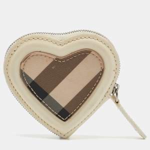 Pre Owned Burberry White Patent Leather and Nova Check Coated Canvas Heart Coin Purse