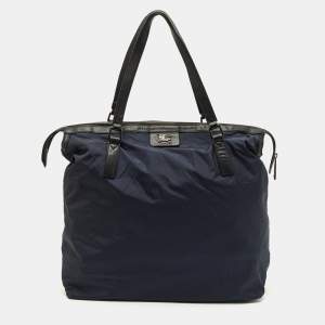 مملوكة مسبقًا Burberry Buckleigh Navy Blue/Black Leather and Nylon Tote