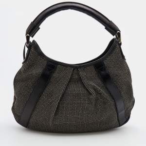 مملوكة مسبقًا Burberry Black Studded Leather Hobo