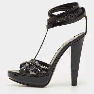 مملوكة مسبقًا Burberry Size 37 Black Lizard Embossed Leather Ankle Strap Sandals