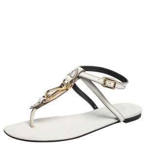 Pre Owned Burberry White Leather Horse Clip Thong Flat Sandals Size 39