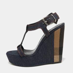 Pre Owned صندل بربري دينم أزرق كحلي سير حرف تي كعب روكي مقاس 38.5