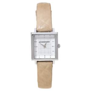 Pre Owned Burberry Silver Stainless Steel Leather Nova Check BU2016 Women's Wristwatch 24 mm