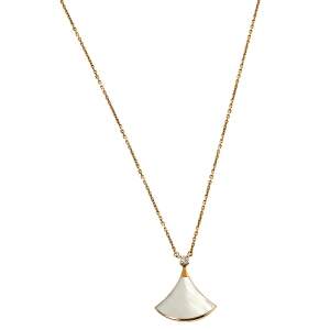 Bvlgari Divas' Dream Diamond Mother of Pearl 18K Yellow Gold Necklace