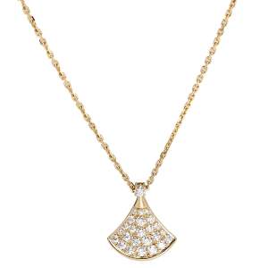 Pre Owned Bvlgari Divas' Dream Diamond 18K Yellow Gold Pendant Necklace