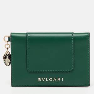 مملوكة مسبقًا Bvlgari Green Leather Serpenti Forever Bifold Card Holder