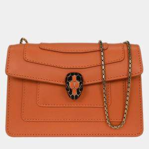 مملوكة مسبقًا حقيبة كتف بلغاري سربنتي فورايفر جلد برتقالي فاتح