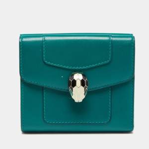 Pre Owned Bvlgari Green Leather Serpenti Forever Trifold Wallet