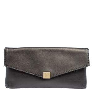Pre Owned Carolina Herrera Metallic Leather Envelope Clutch