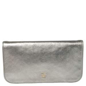 Pre Owned Carolina Herrera Metallic Silver Leather Flap Clutch