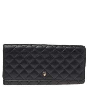 Pre Owned Carolina Herrera Black Quilted Leather Flap Wallet