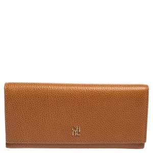 Pre Owned Carolina Herrera Tan Grained Leather Flap Continental Wallet