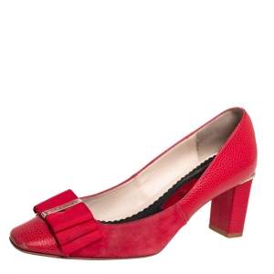 Pre Owned CH Carolina Herrera Red Leather and Suede Bow Pumps Size 37