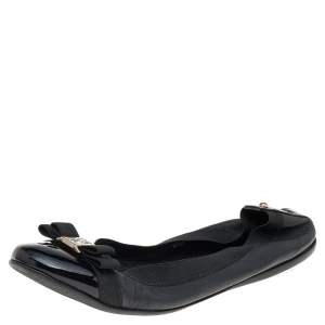 Pre Owned Carolina Herrera Black Patent And Leather Ballet Flats Size 39