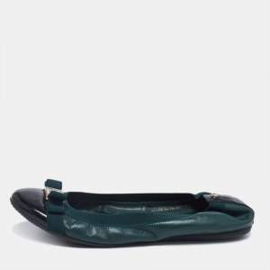 Pre Owned CH Carolina Herrera Dark Green/Black Patent and Leather Bow Ballet Flats Size 38