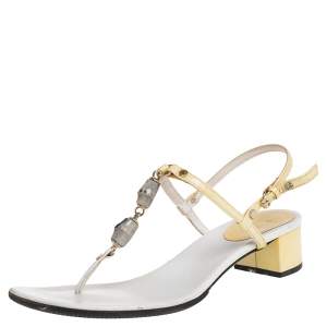 Pre Owned Gucci Cream/White Patent And Leather Thong Sandals Size 37.5