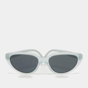 مملوكة مسبقًا Celine Light Blue/Black CL40220U Cat Eye Sunglasses