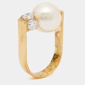 Pre Owned Carolina Herrera Faux Pearl Crystal Gold Tone Ring Size 52