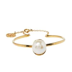 Pre Owned Carolina Herrera Faux Pearl Gold Tone Bracelet