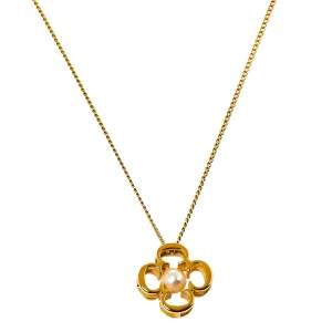 CH Carolina Herrera Gold Tone Faux Pearl Rosetta Insignia Pendant Necklace