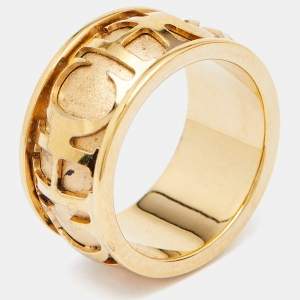 Pre Owned CH Carolina Herrera Gold Tone Logo Band Ring Size 57