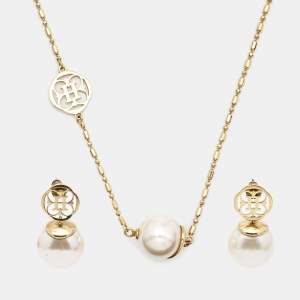 Pre Owned CH Carolina Herrera CH Faux Pearl Gold Tone Earrings and Necklace