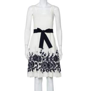 Pre Owned CH Carolina Herrera White Line Contrast Floral Embroidered Flared Belted Midi Dress S