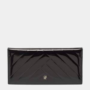 Pre Owned CH Carolina Herrera Black Chevron Patent Leather Continental Wallet