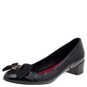 Pre Owned CH Carolina Herrera Black Patent Leather Bow Pumps Size 40