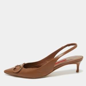 Pre Owned CH Carolina Herrera Beige Leather Monogram Pointed-Toe Slingback Pumps Size 40