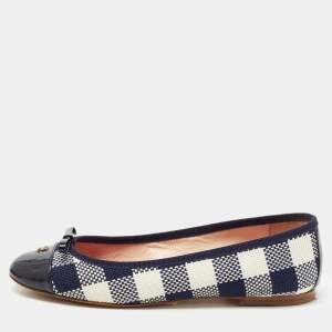Pre Owned CH Carolina Herrera Navy Blue/White Fabric and  Patent Leather Bow Ballet Flats Size 38