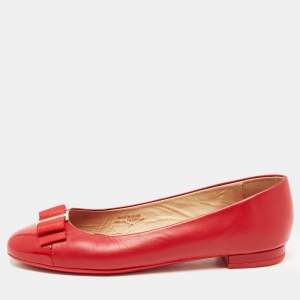 Pre Owned CH Carolina Herrera Red Leather and Patent Cap Toe Bow Ballet Flats Size 39
