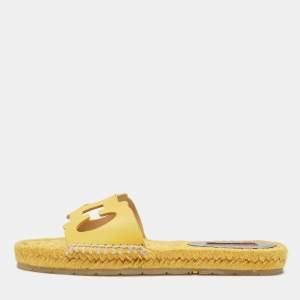 Pre Owned CH Carolina Herrera Yellow Leather Initials Insignia Cut Out Espadrille Flat Slides Size 38