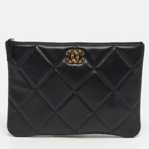 مملوكة مسبقًا Chanel 19 Medium Black Quilted Leather O Case Clutch